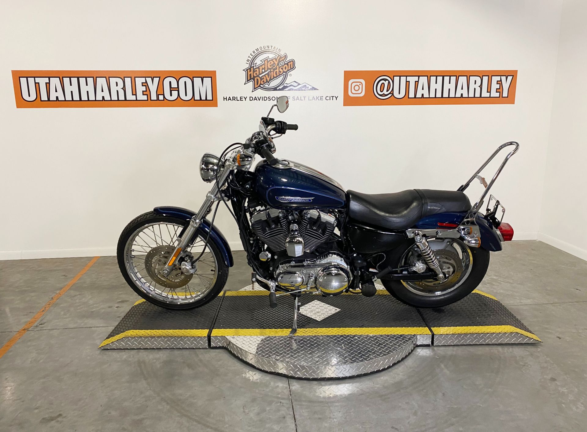 2009 Harley-Davidson 1200 Custom in Salt Lake City, Utah - Photo 5