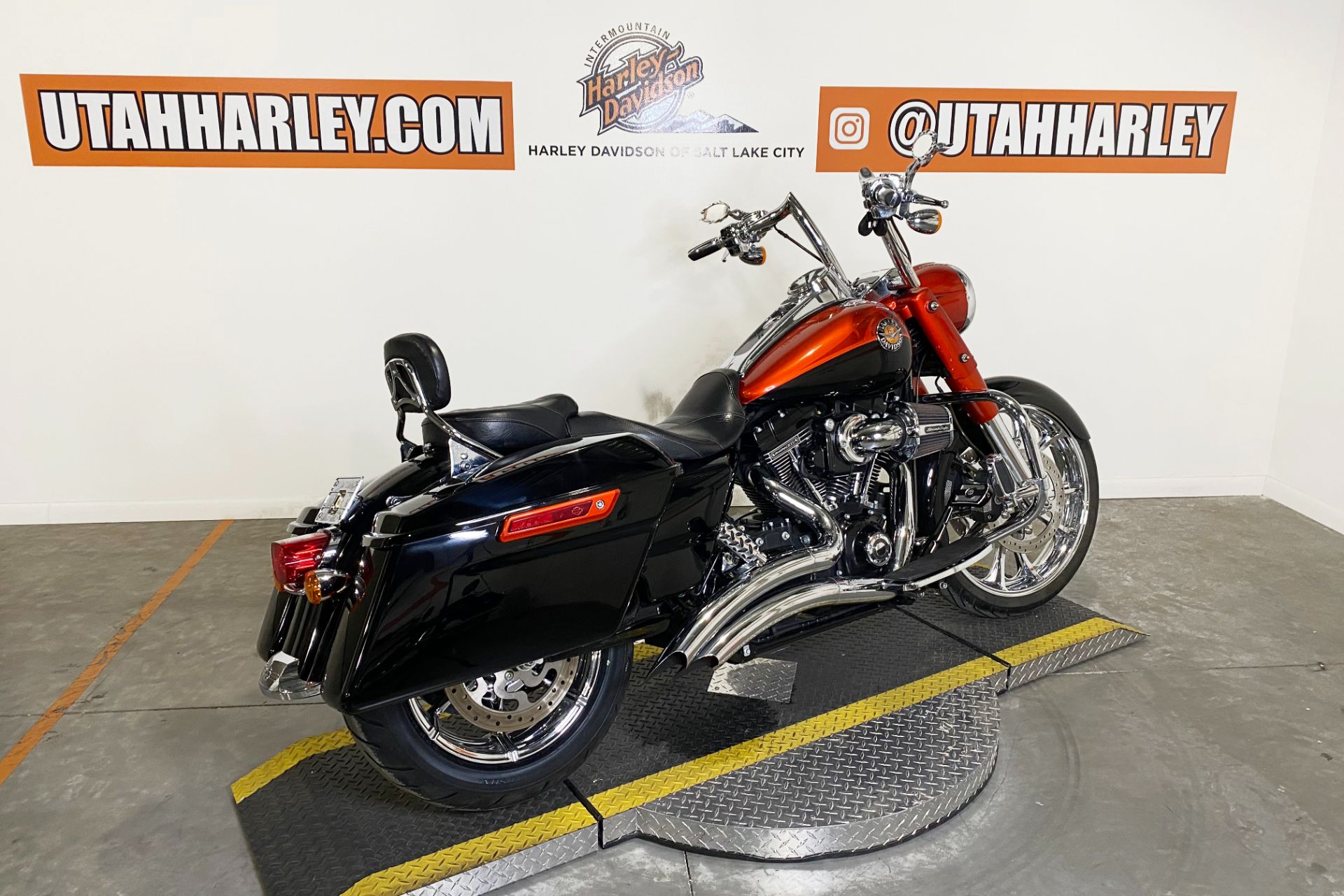 2014 Harley-Davidson Road King CVO in Salt Lake City, Utah - Photo 8