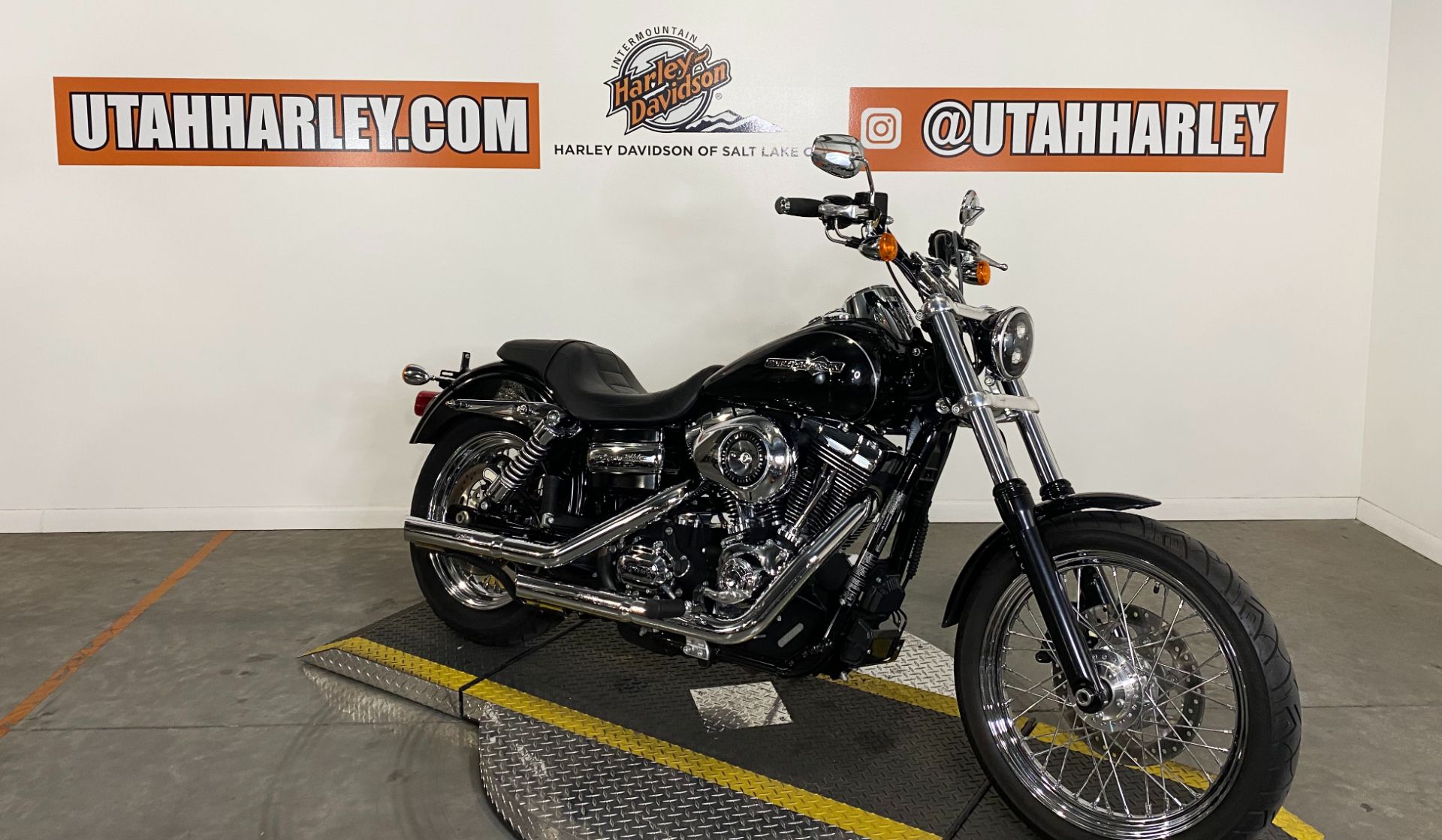 2012 Harley-Davidson Dyna® Super Glide® Custom in Salt Lake City, Utah - Photo 2