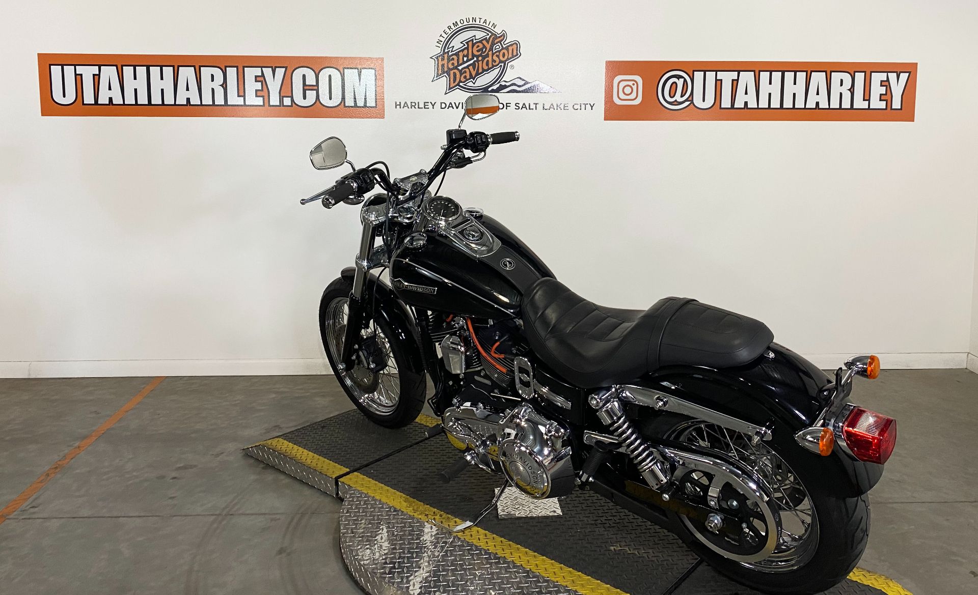 2012 Harley-Davidson Dyna® Super Glide® Custom in Salt Lake City, Utah - Photo 6