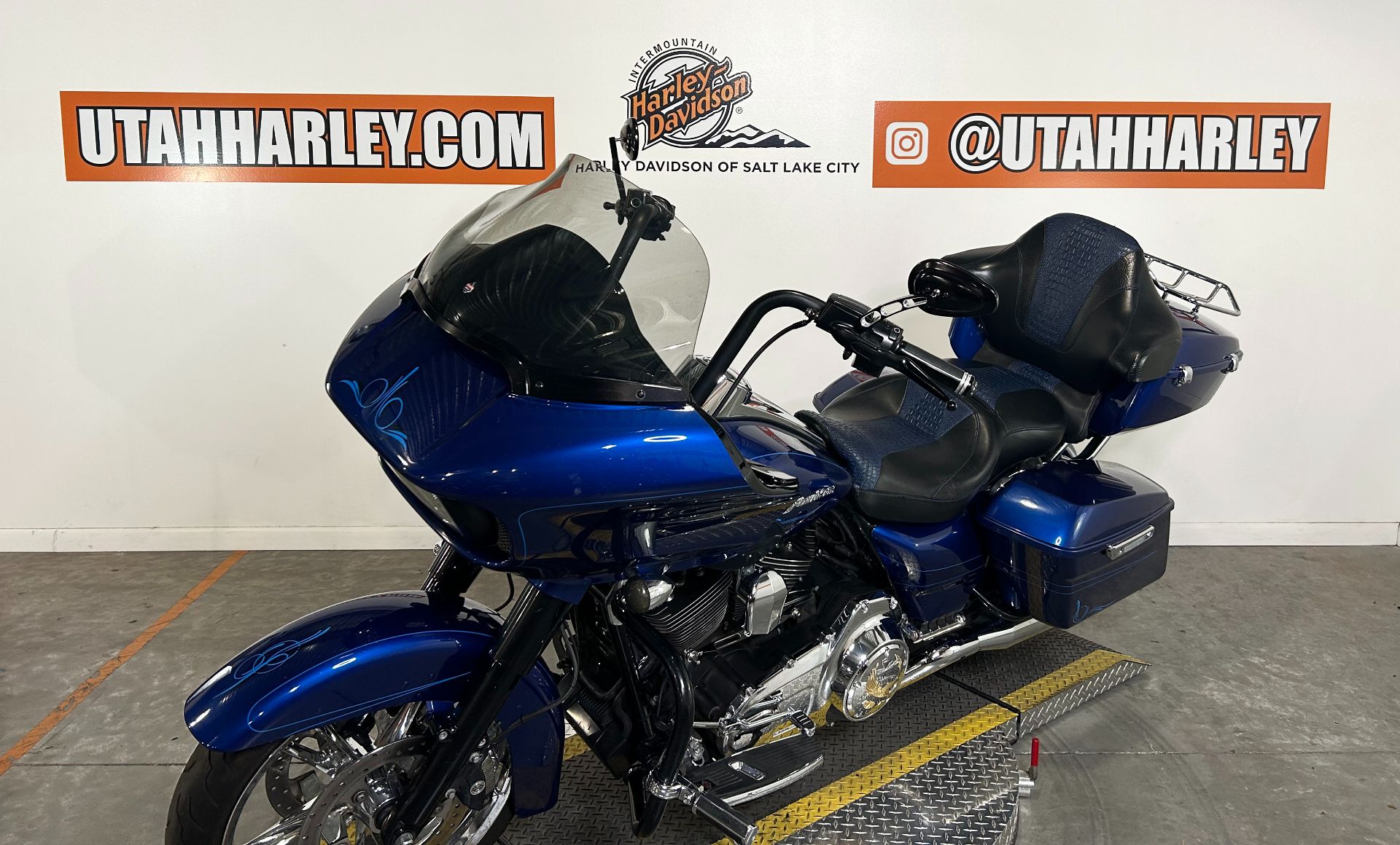 2015 Harley-Davidson Road Glide® Special in Salt Lake City, Utah - Photo 4