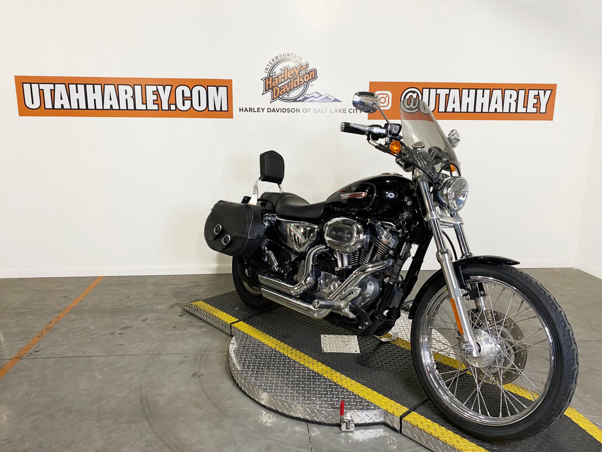 2008 Harley-Davidson 1200 Custom in Salt Lake City, Utah - Photo 2