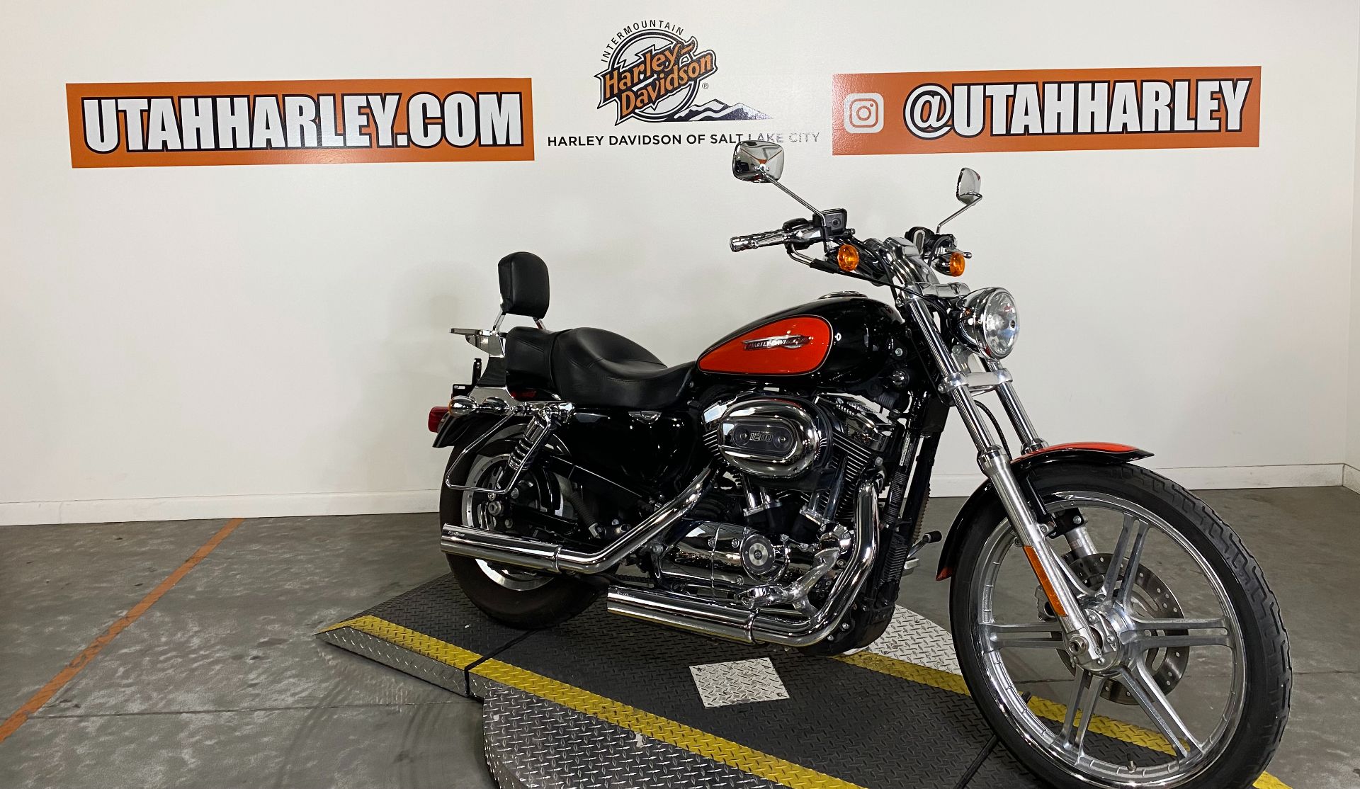 2008 Harley-Davidson Sportster® 1200 Custom in Salt Lake City, Utah - Photo 2