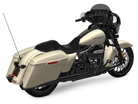 2018 Harley-Davidson Street Glide® Special in Salt Lake City, Utah - Photo 6