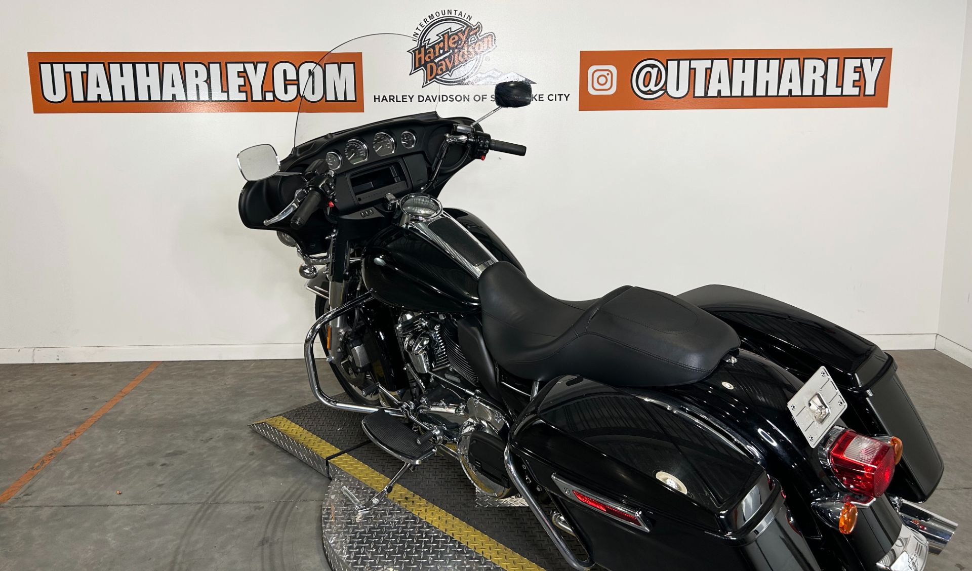 2019 Harley-Davidson ELECTRA GLIDE POLICE in Salt Lake City, Utah - Photo 6