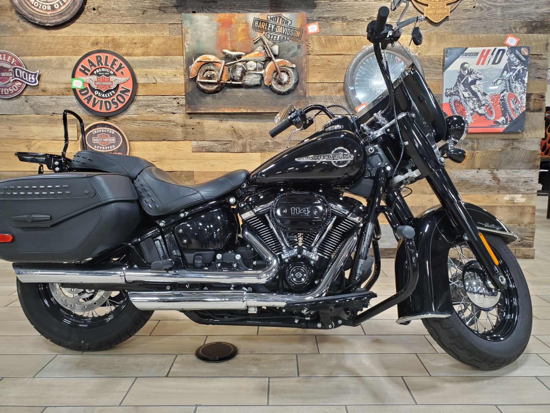 2020 Harley-Davidson Heritage Classic 114 in Riverdale, Utah - Photo 1