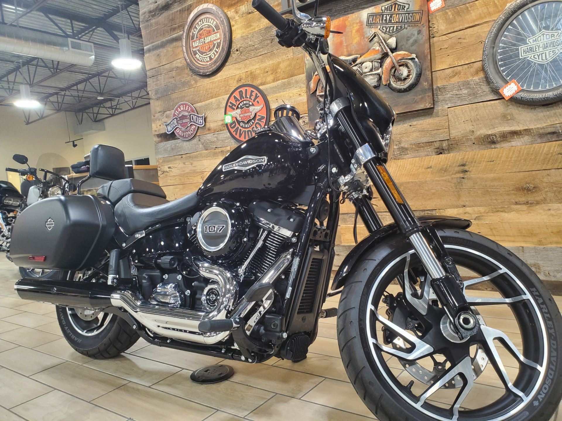 2020 Harley-Davidson Sport Glide® in Riverdale, Utah - Photo 2