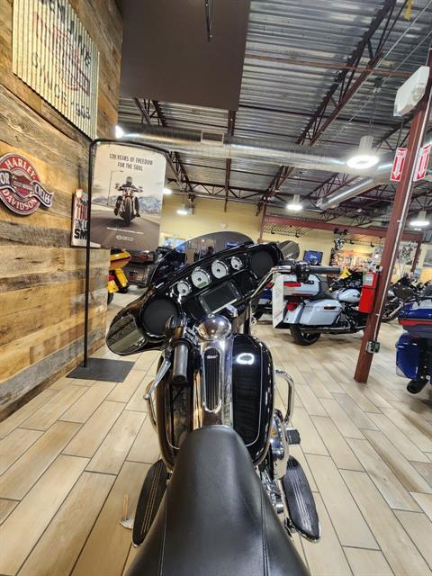 2015 Harley-Davidson Street Glide® Special in Riverdale, Utah - Photo 4