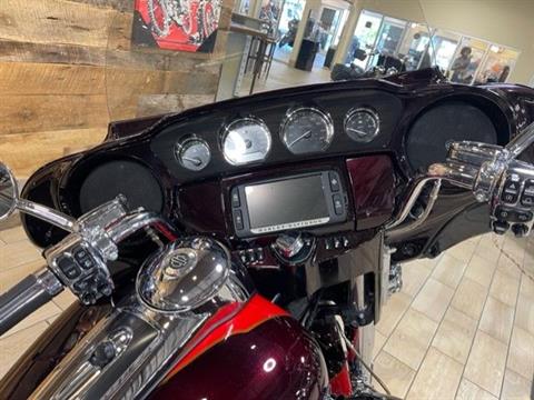 2017 Harley-Davidson CVO™ Limited in Riverdale, Utah - Photo 7