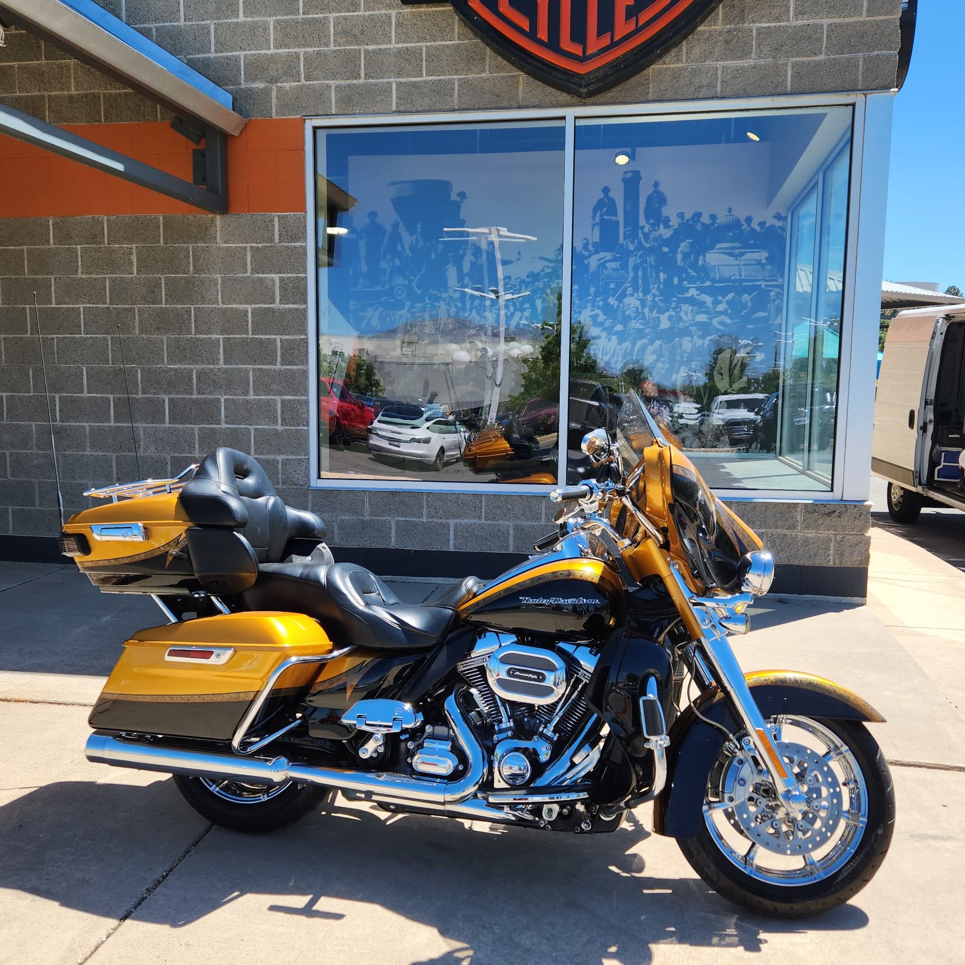 2015 Harley-Davidson CVO™ Limited in Riverdale, Utah - Photo 1