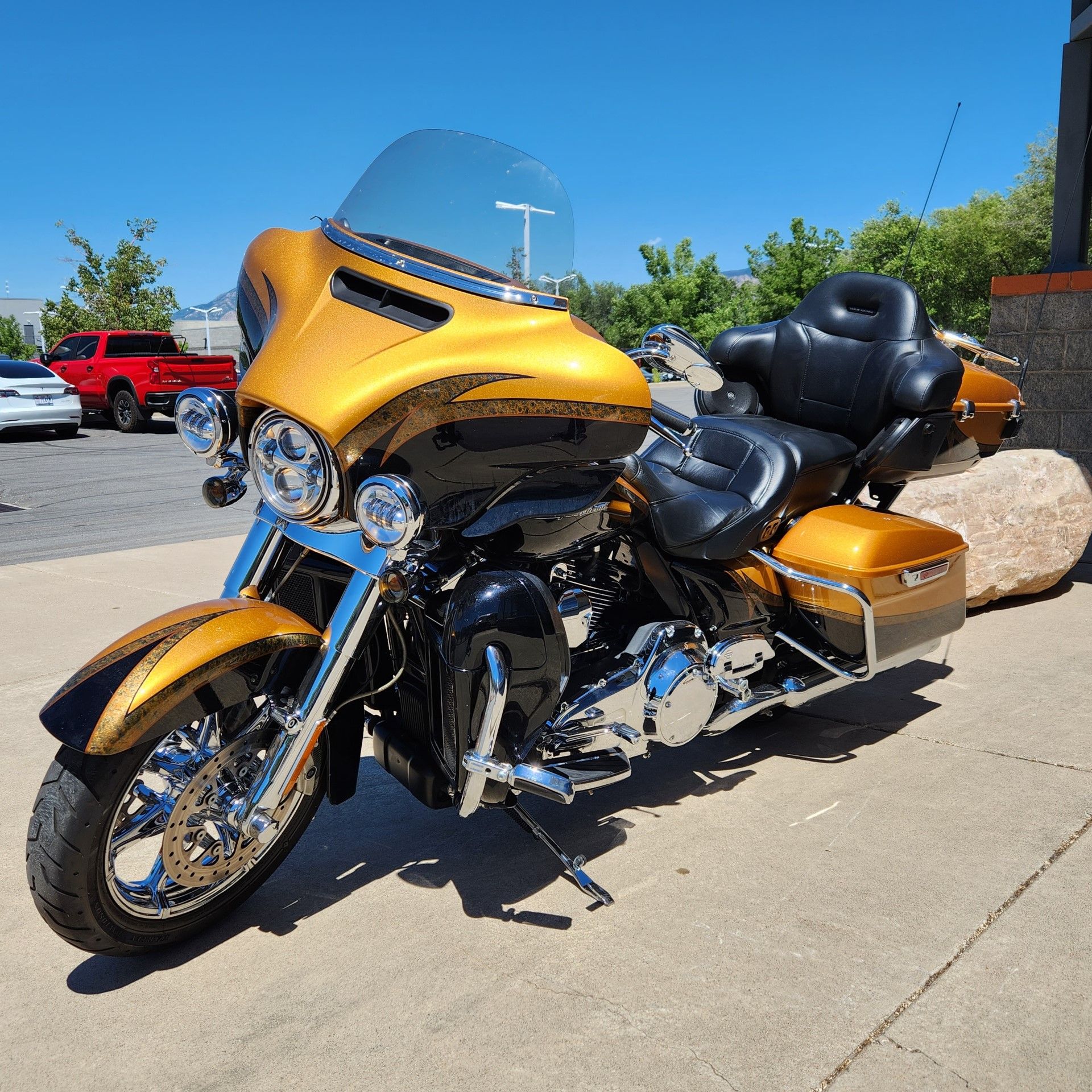 2015 Harley-Davidson CVO™ Limited in Riverdale, Utah - Photo 4