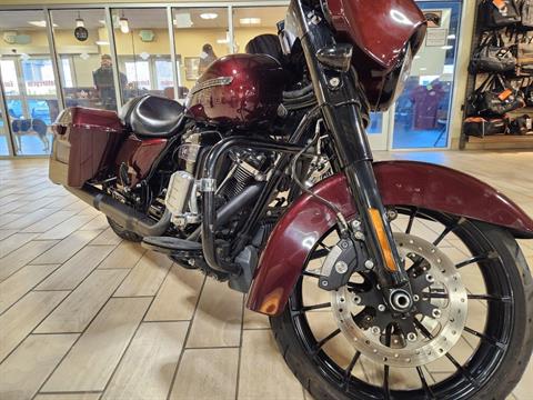 2018 Harley-Davidson Street Glide® Special in Riverdale, Utah - Photo 2