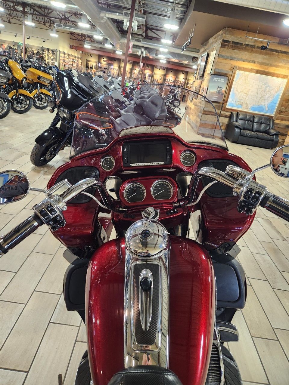 2015 Harley-Davidson CVO™ Road Glide® Ultra in Riverdale, Utah - Photo 3