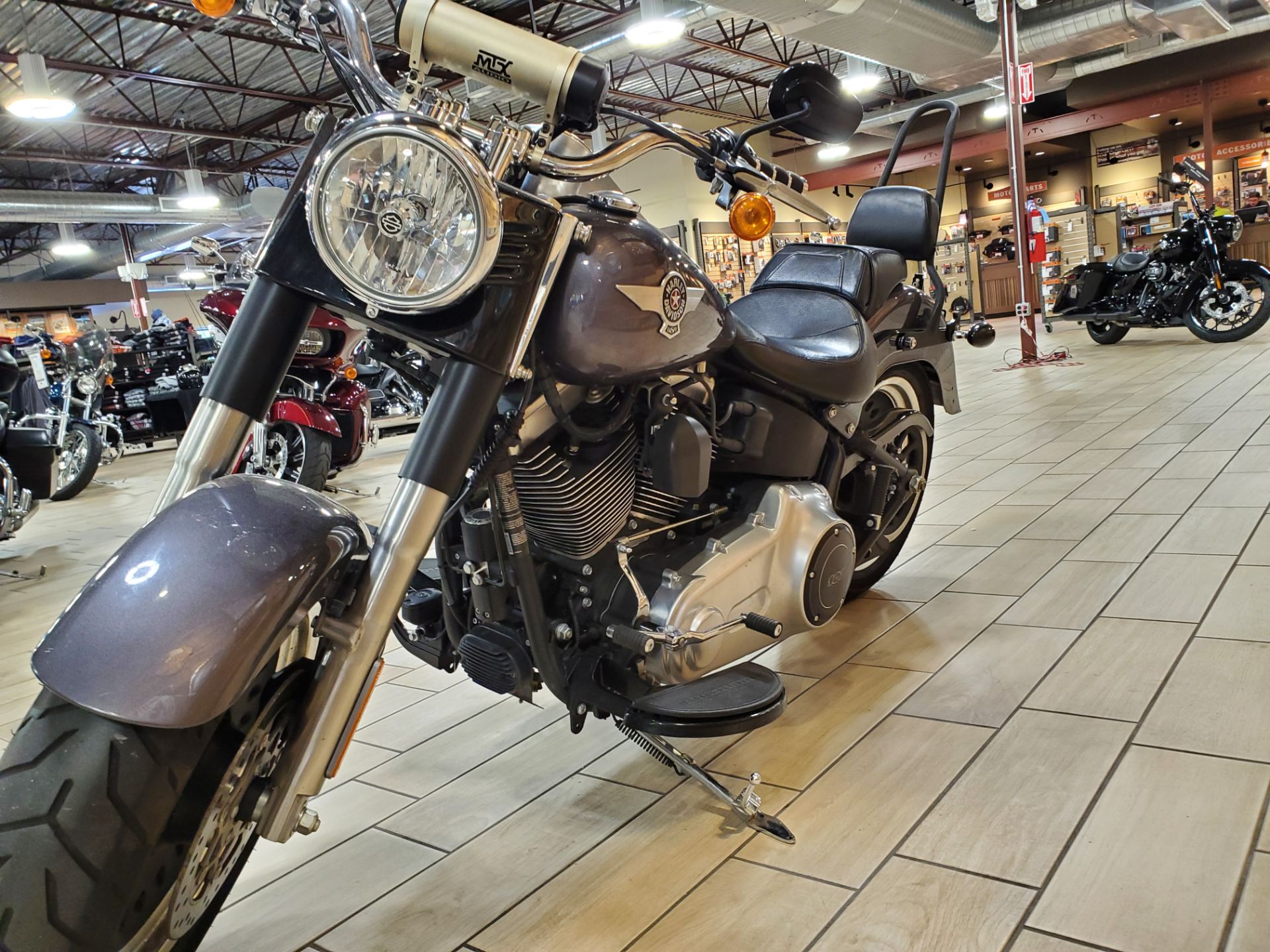 2015 Harley-Davidson Fat Boy® Lo in Riverdale, Utah - Photo 3