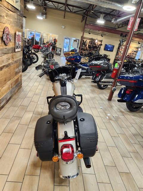 2018 Harley-Davidson Heritage Classic 114 in Riverdale, Utah - Photo 4