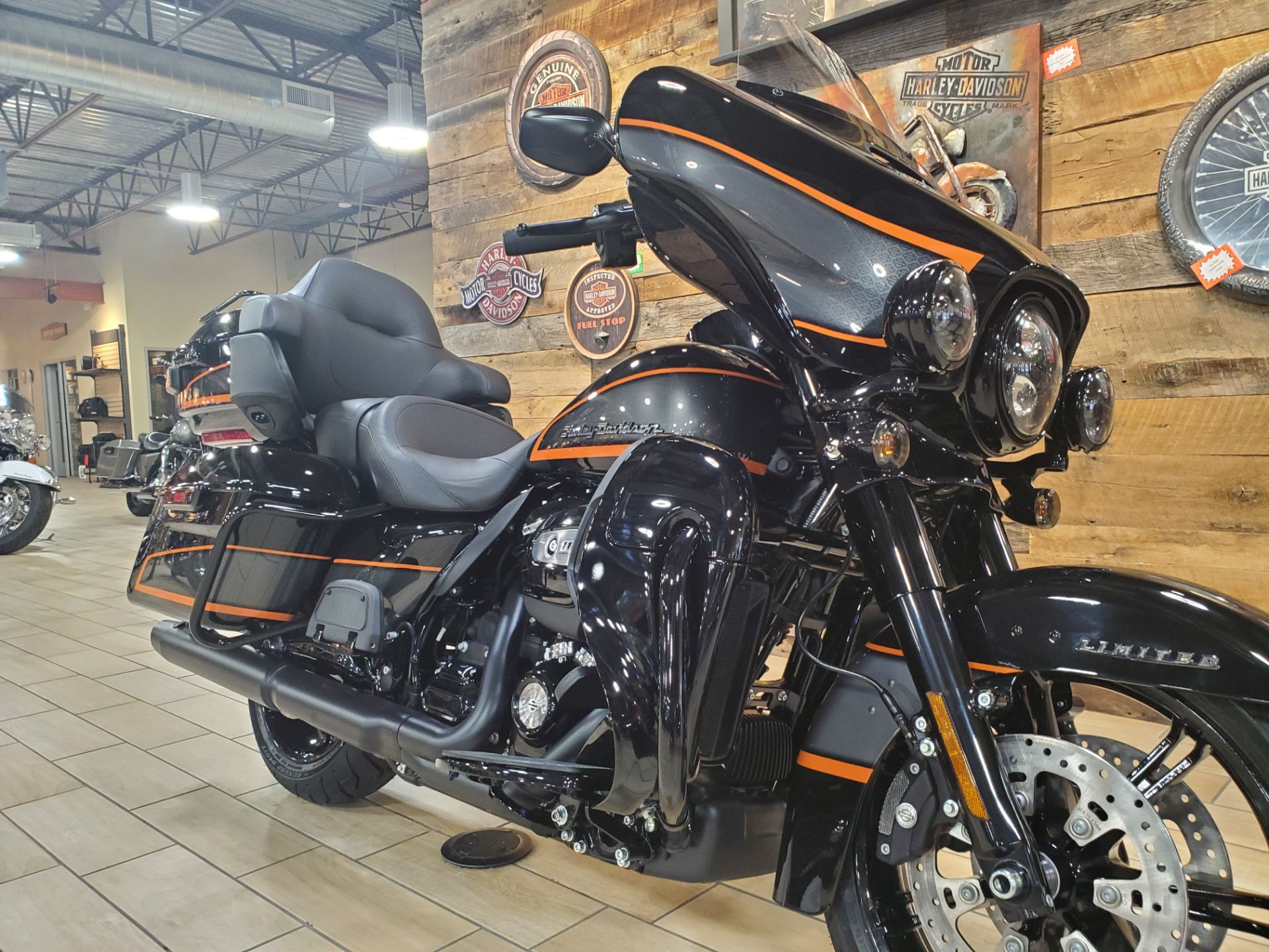 2022 Harley-Davidson Ultra Limited in Riverdale, Utah - Photo 2