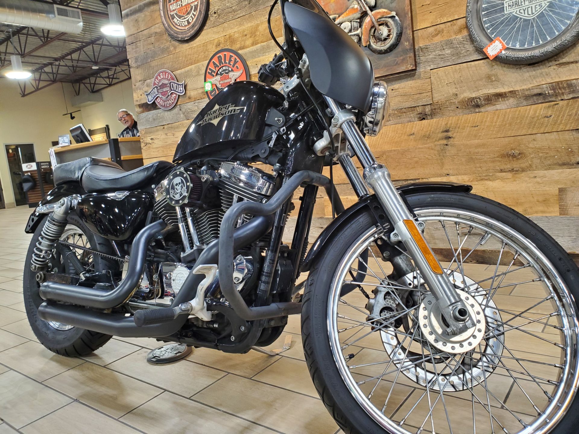 2016 Harley-Davidson 1200 Custom in Riverdale, Utah - Photo 2
