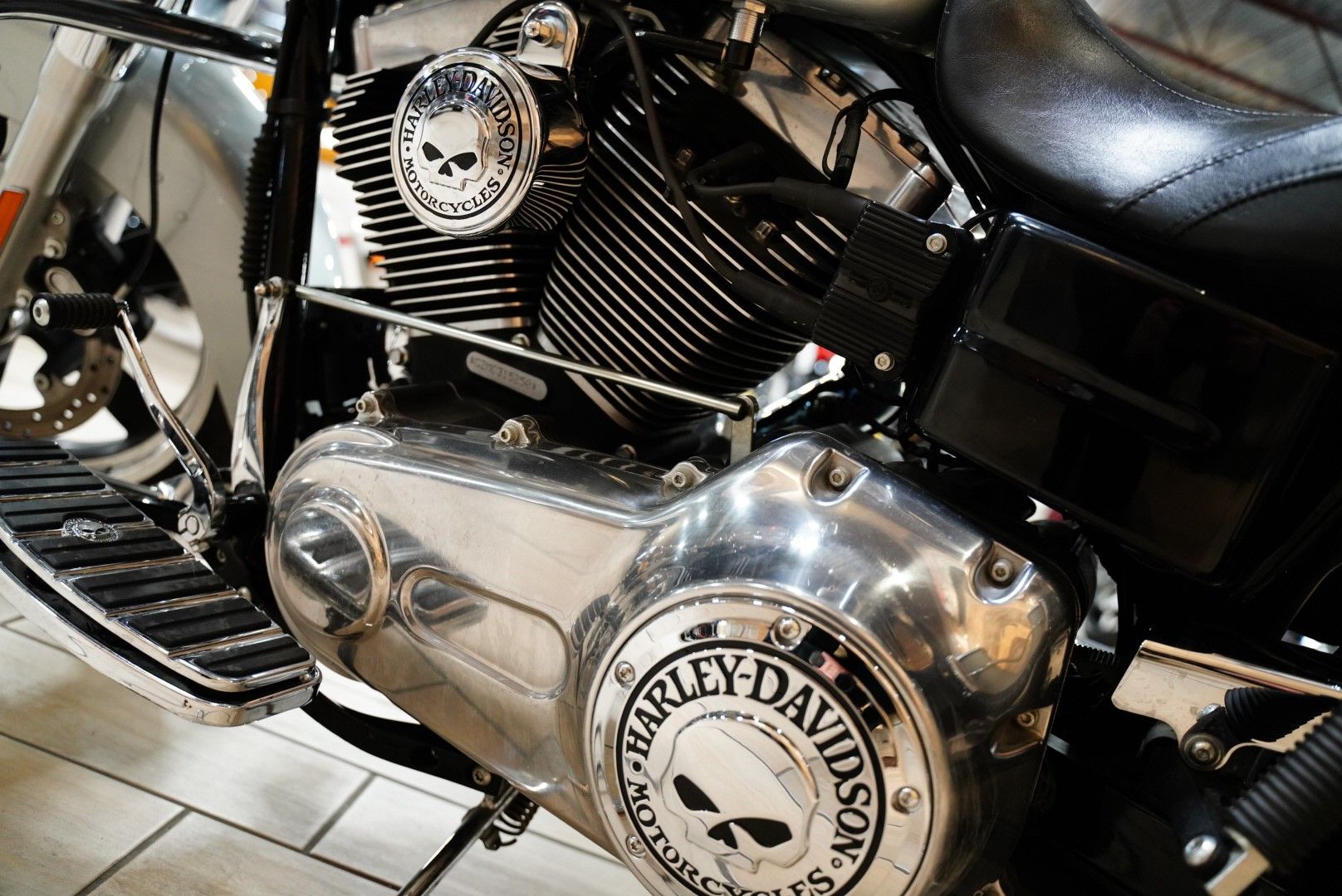 2012 Harley-Davidson Dyna® Switchback in Riverdale, Utah - Photo 6