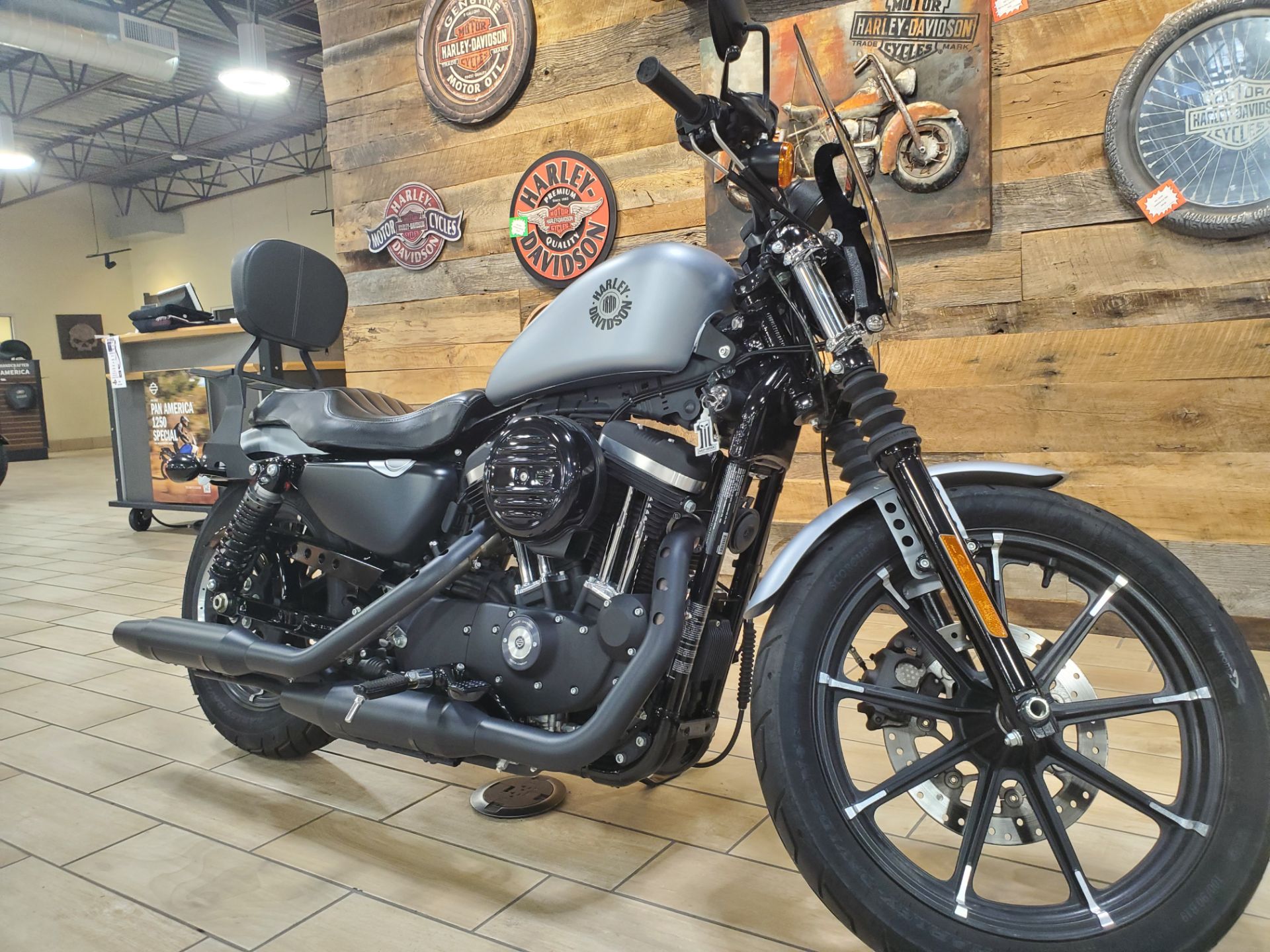 2020 Harley-Davidson Iron 883™ in Riverdale, Utah - Photo 2