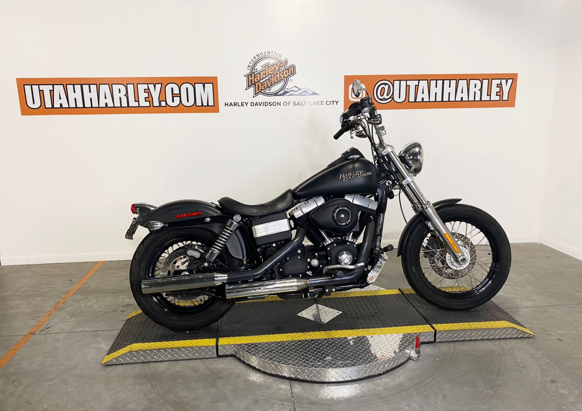 2011 Harley-Davidson Street Bob in Riverdale, Utah - Photo 1