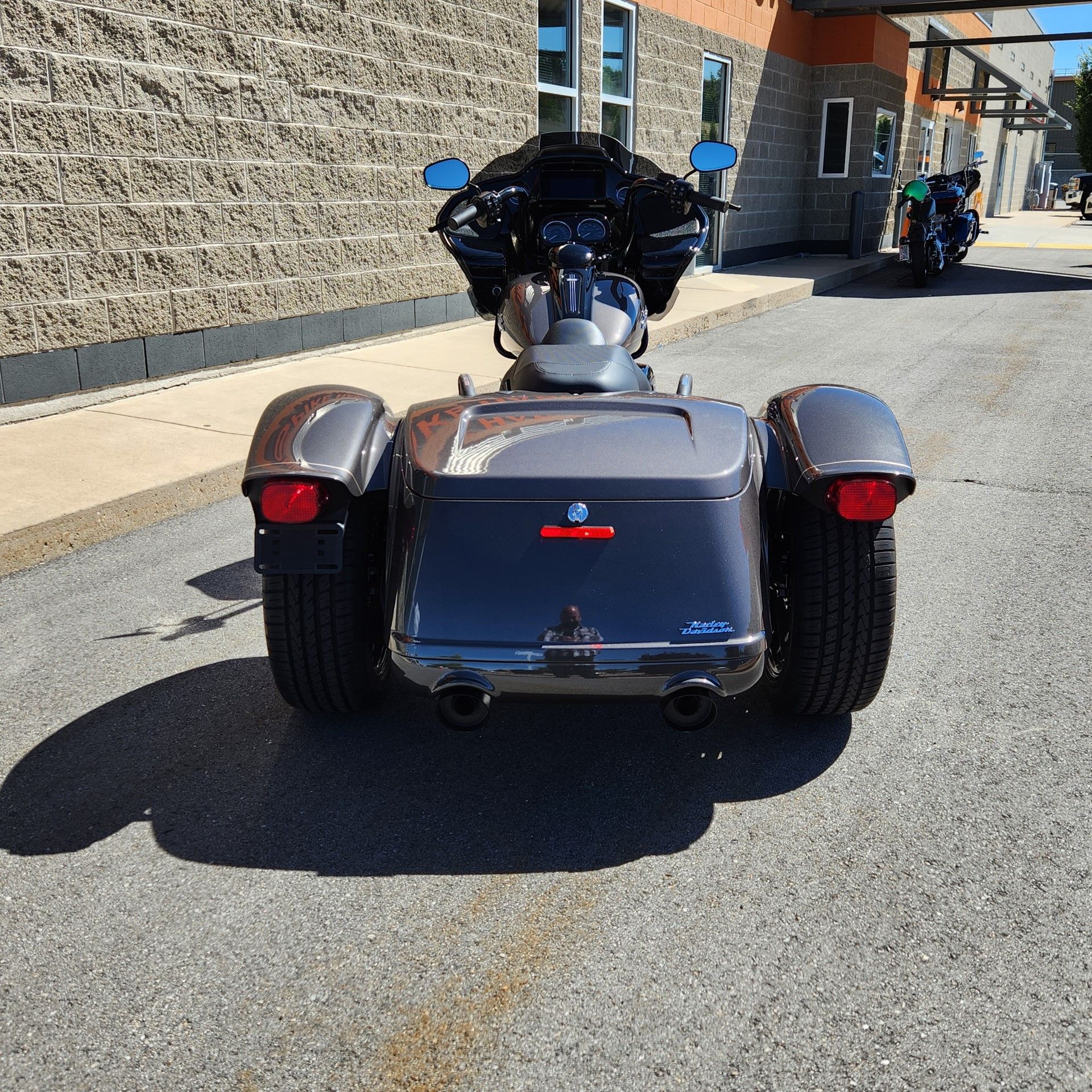 2023 Harley-Davidson Road Glide® 3 in Riverdale, Utah - Photo 4