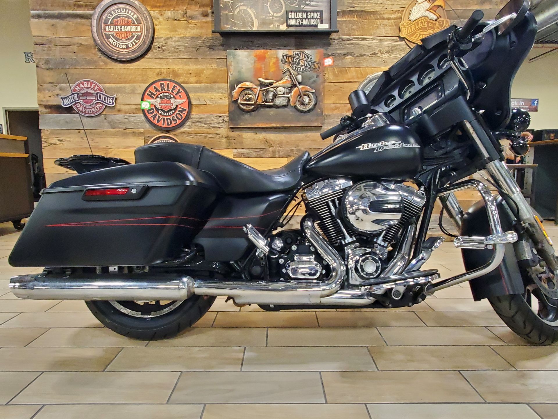 2015 Harley-Davidson Street Glide® Special in Riverdale, Utah - Photo 1
