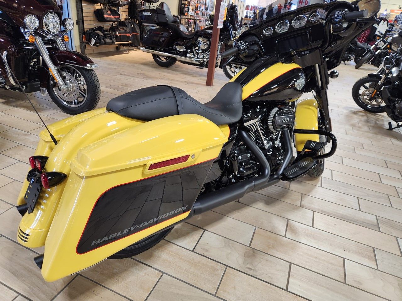 2023 Harley-Davidson Street Glide® Special in Riverdale, Utah - Photo 2