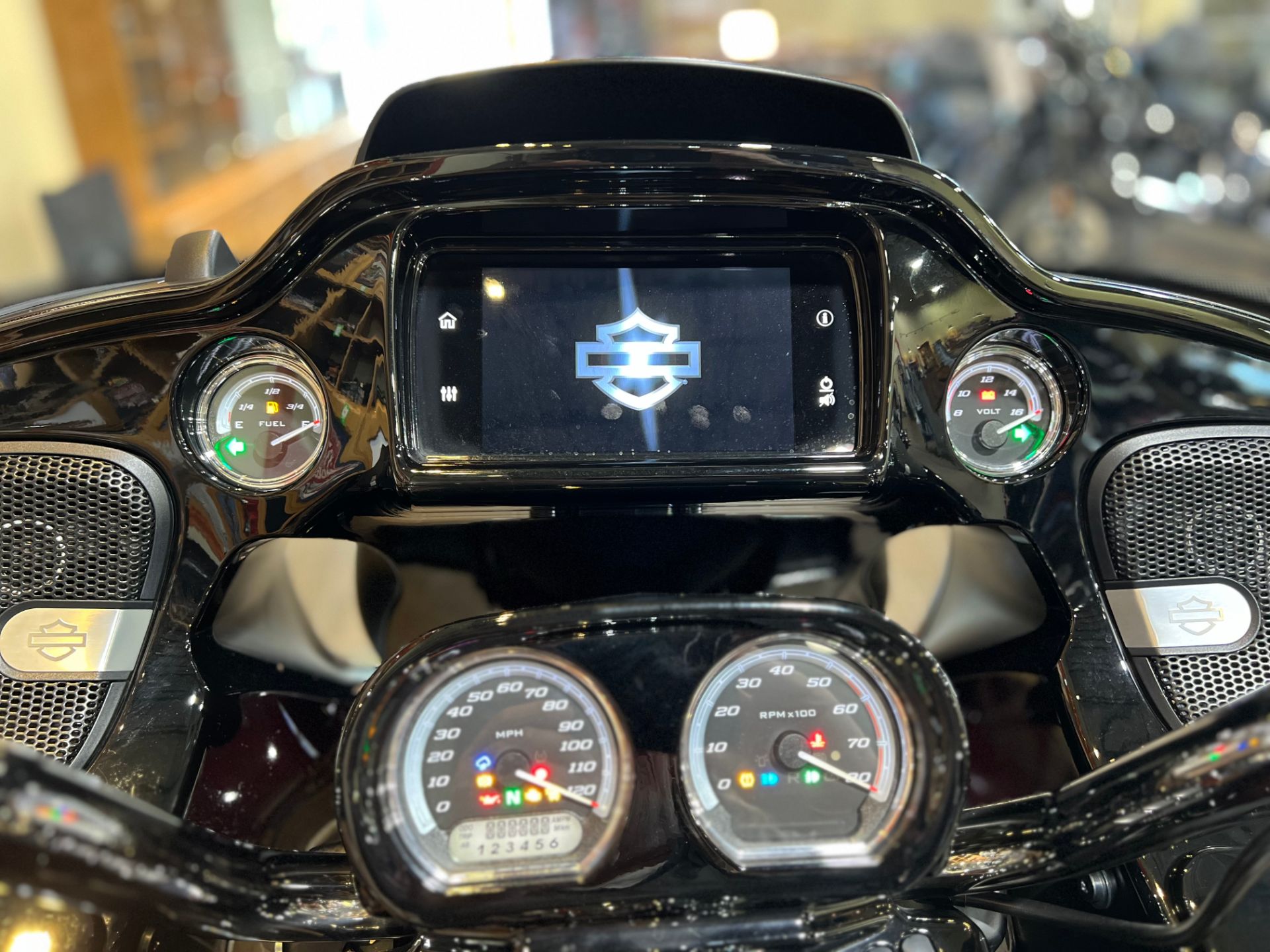 2021 Harley-Davidson Road Glide® Limited in Logan, Utah - Photo 7