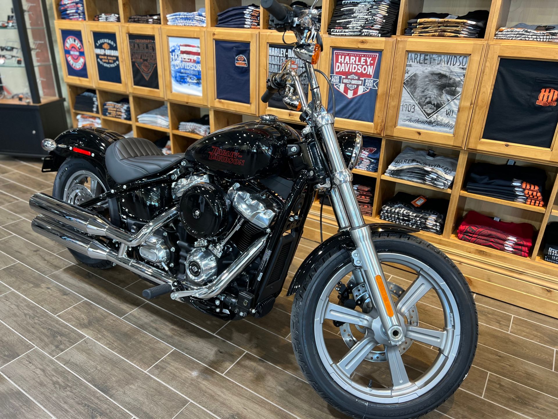 2023 Harley-Davidson Softail® Standard in Logan, Utah - Photo 4