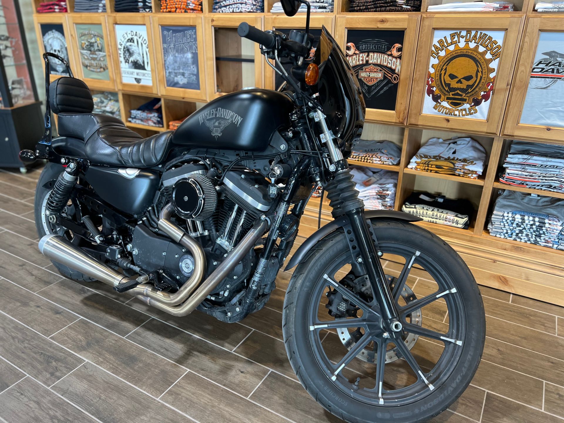 2016 Harley-Davidson Iron 883™ in Logan, Utah - Photo 4