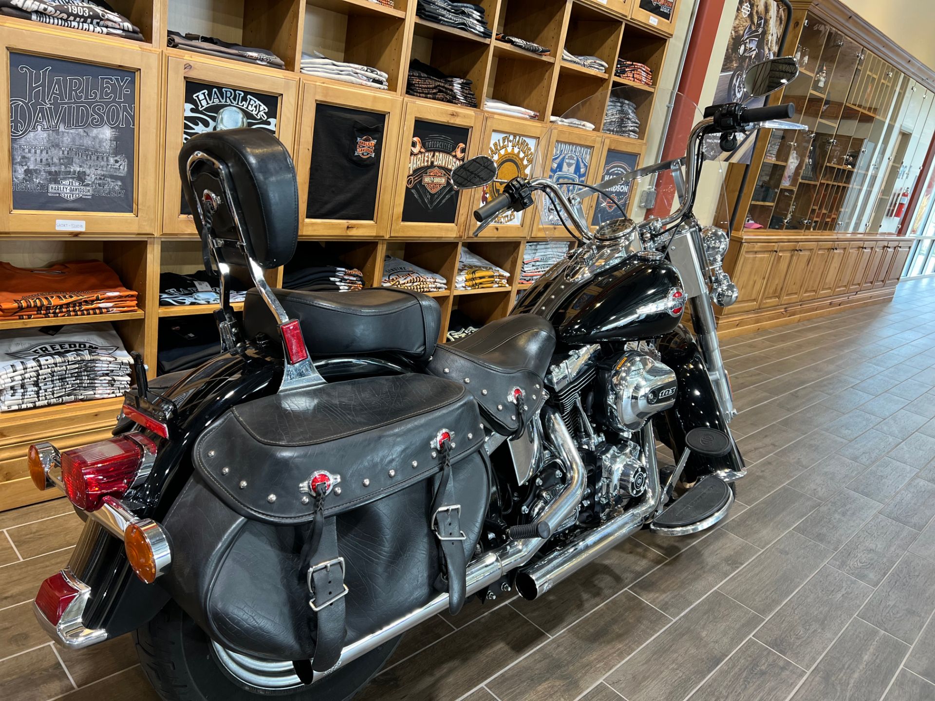 2017 Harley-Davidson Heritage Softail® Classic in Logan, Utah - Photo 3