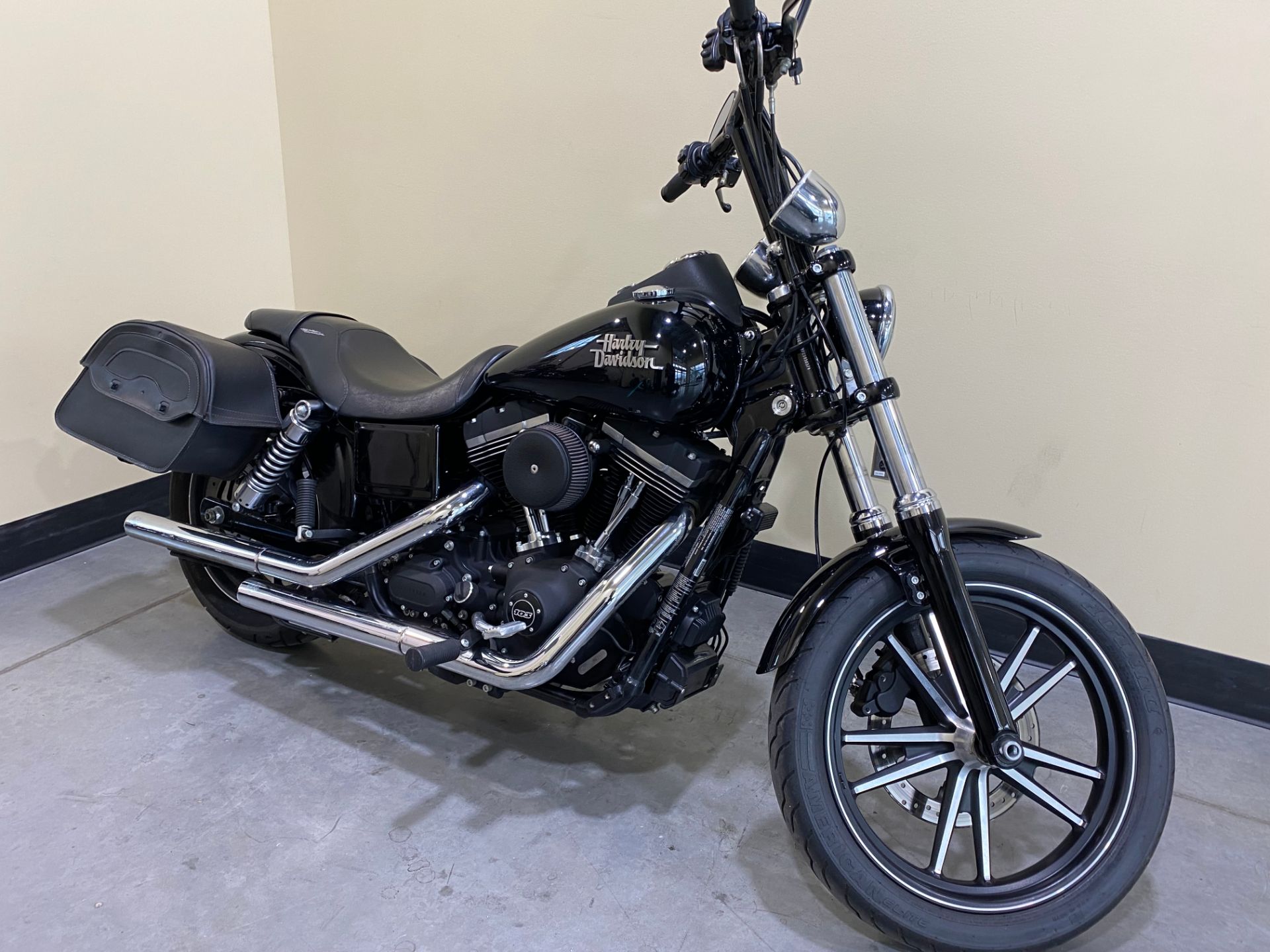 2015 Harley-Davidson Street Bob® in Logan, Utah - Photo 4