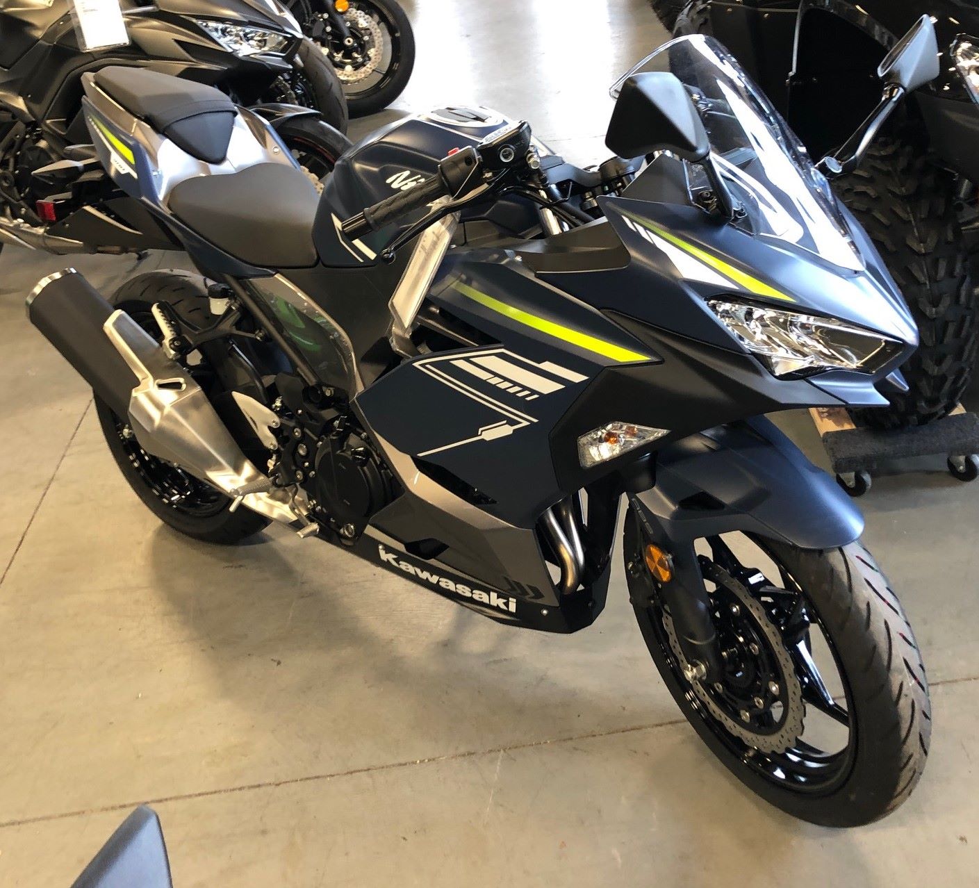 2022 Kawasaki Ninja 400 in Vallejo, California - Photo 3