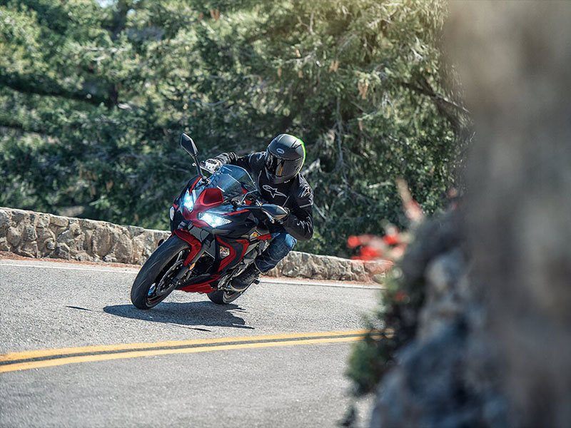 2021 Kawasaki Ninja 650 in Vallejo, California - Photo 5