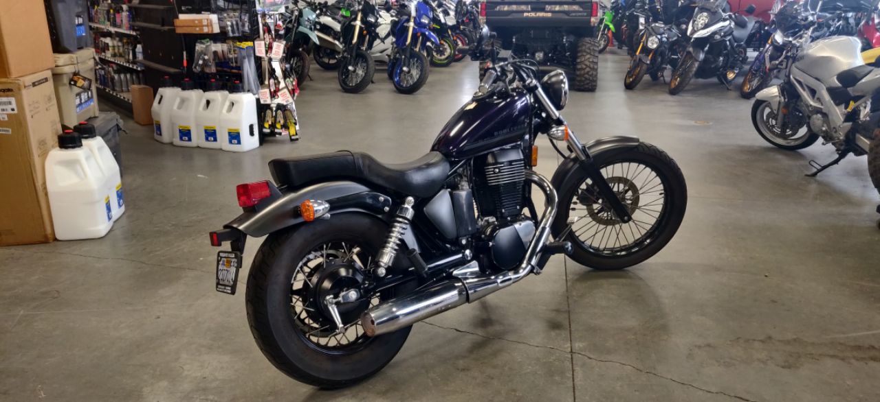 2018 Suzuki Boulevard S40 in Vallejo, California - Photo 3