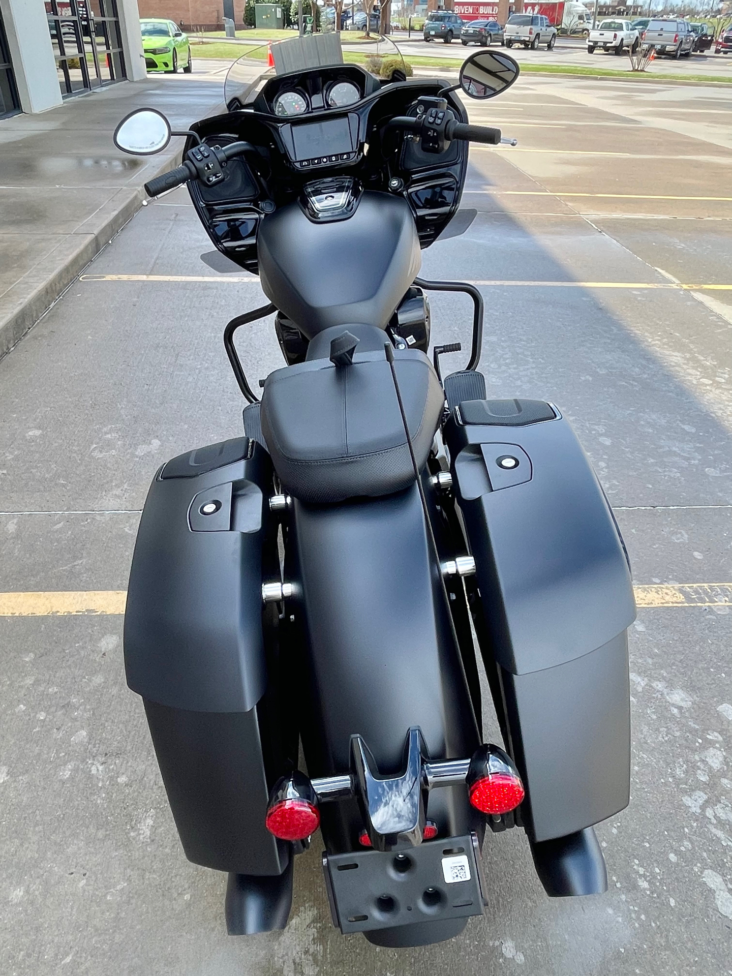 2024 Indian Motorcycle Challenger® Dark Horse® with PowerBand Audio Package in Norman, Oklahoma - Photo 6