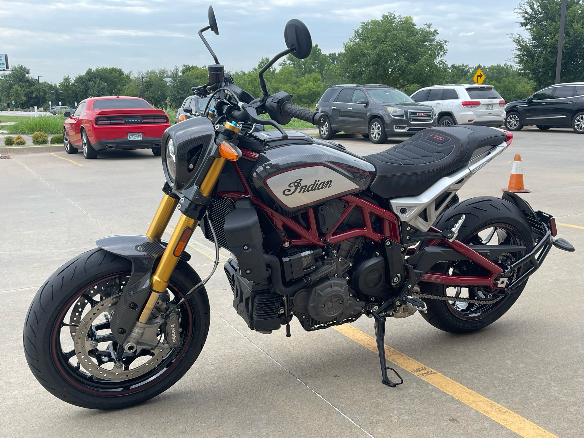 2022 Indian Motorcycle FTR R Carbon in Norman, Oklahoma - Photo 4