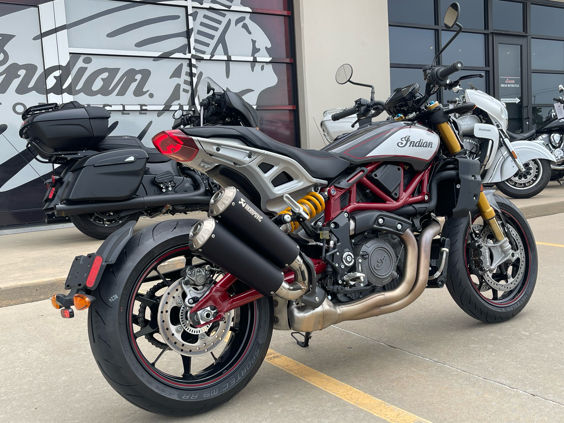 2022 Indian Motorcycle FTR R Carbon in Norman, Oklahoma - Photo 8