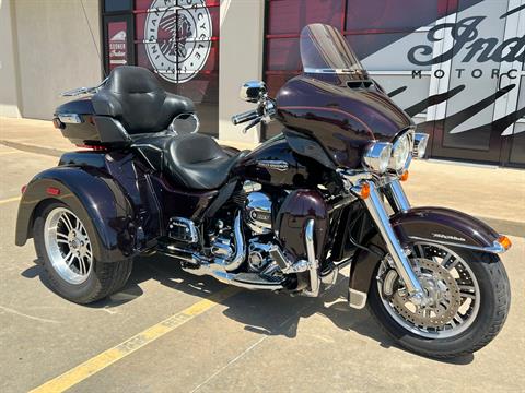 2014 Harley-Davidson Tri Glide® Ultra in Norman, Oklahoma - Photo 2