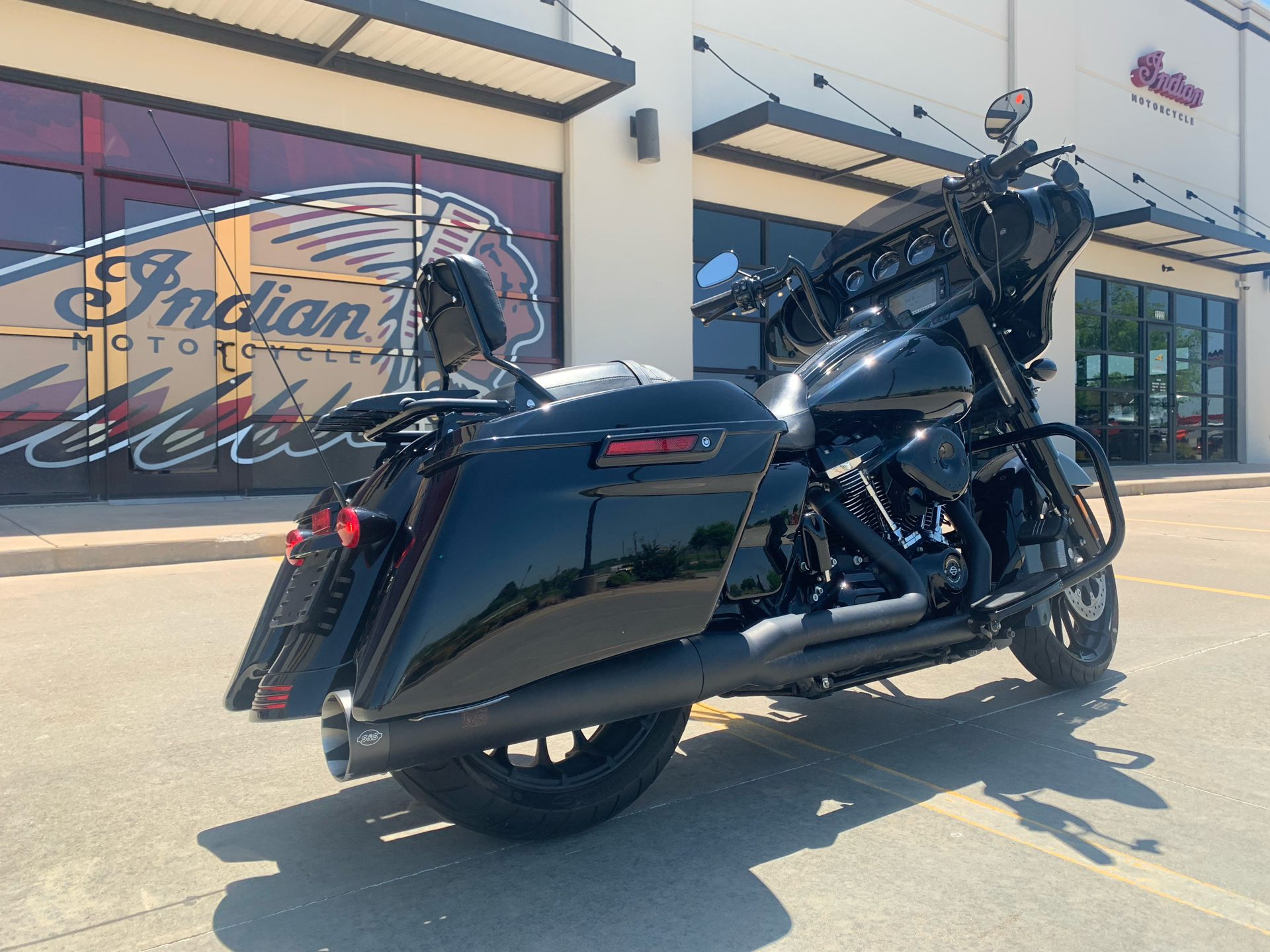 2018 Harley-Davidson Street Glide® Special in Norman, Oklahoma - Photo 8