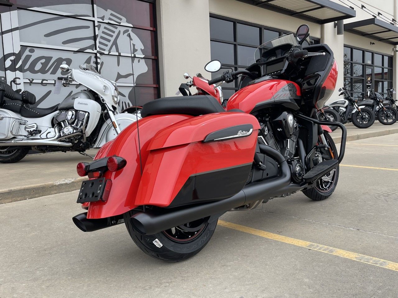 2023 Indian Motorcycle Challenger® Dark Horse® in Norman, Oklahoma - Photo 8