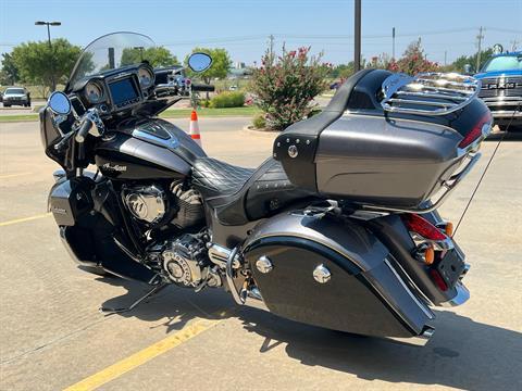 2017 Indian Motorcycle Roadmaster® in Norman, Oklahoma - Photo 6