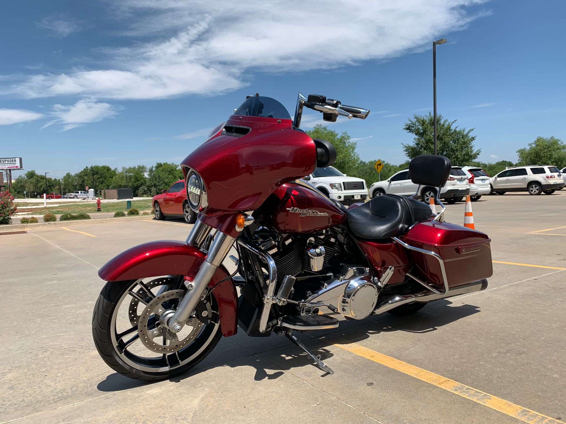 2017 Harley-Davidson Street Glide® Special in Norman, Oklahoma - Photo 4