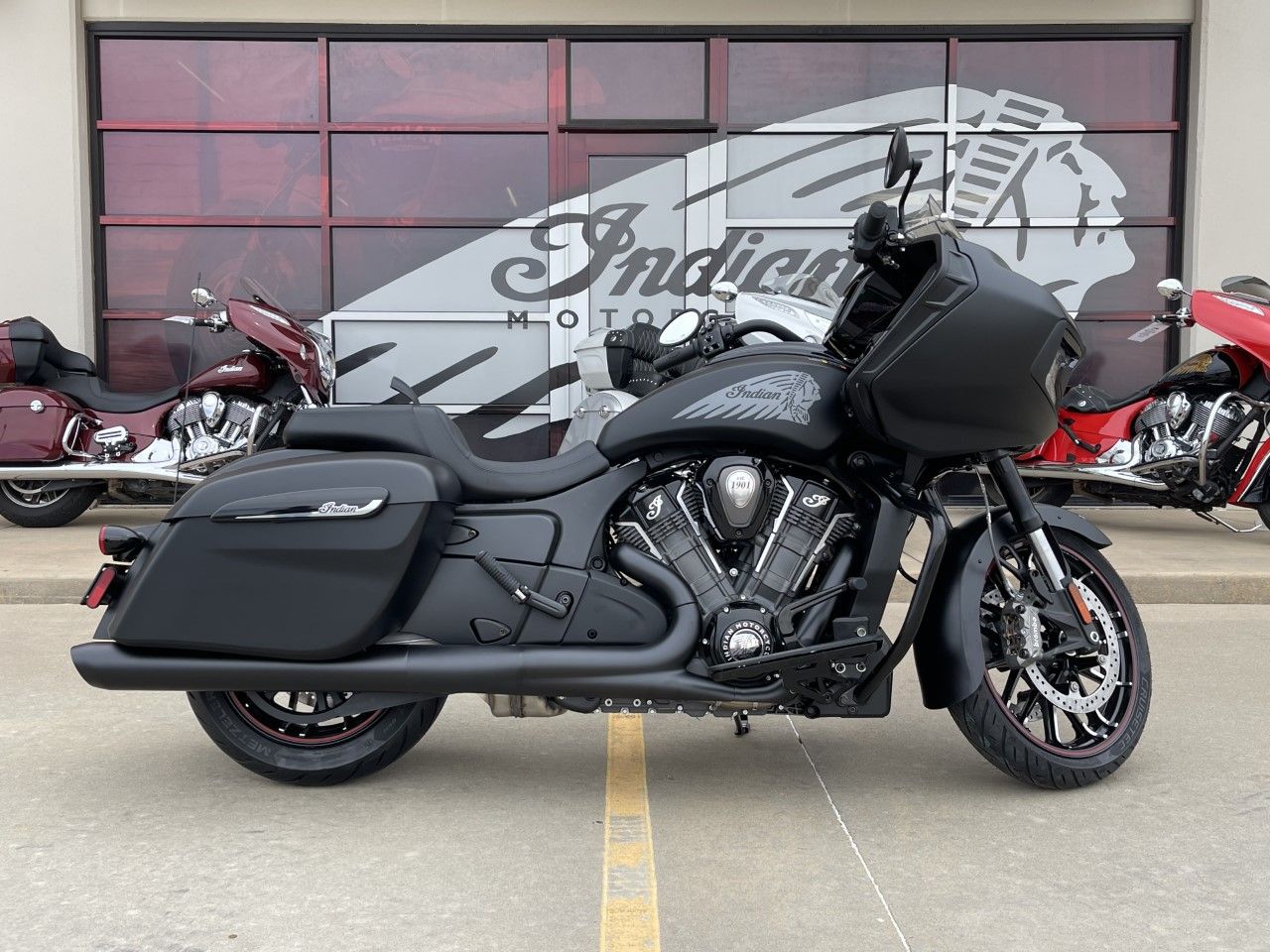 2023 Indian Motorcycle Challenger® Dark Horse® in Norman, Oklahoma - Photo 1