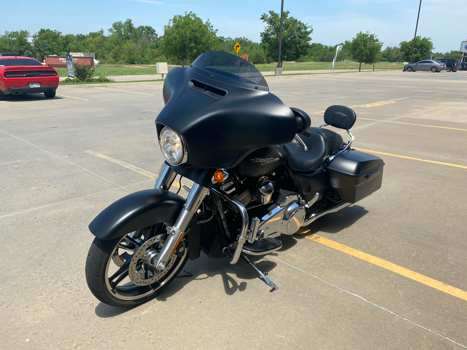 2017 Harley-Davidson Street Glide® Special in Norman, Oklahoma - Photo 3
