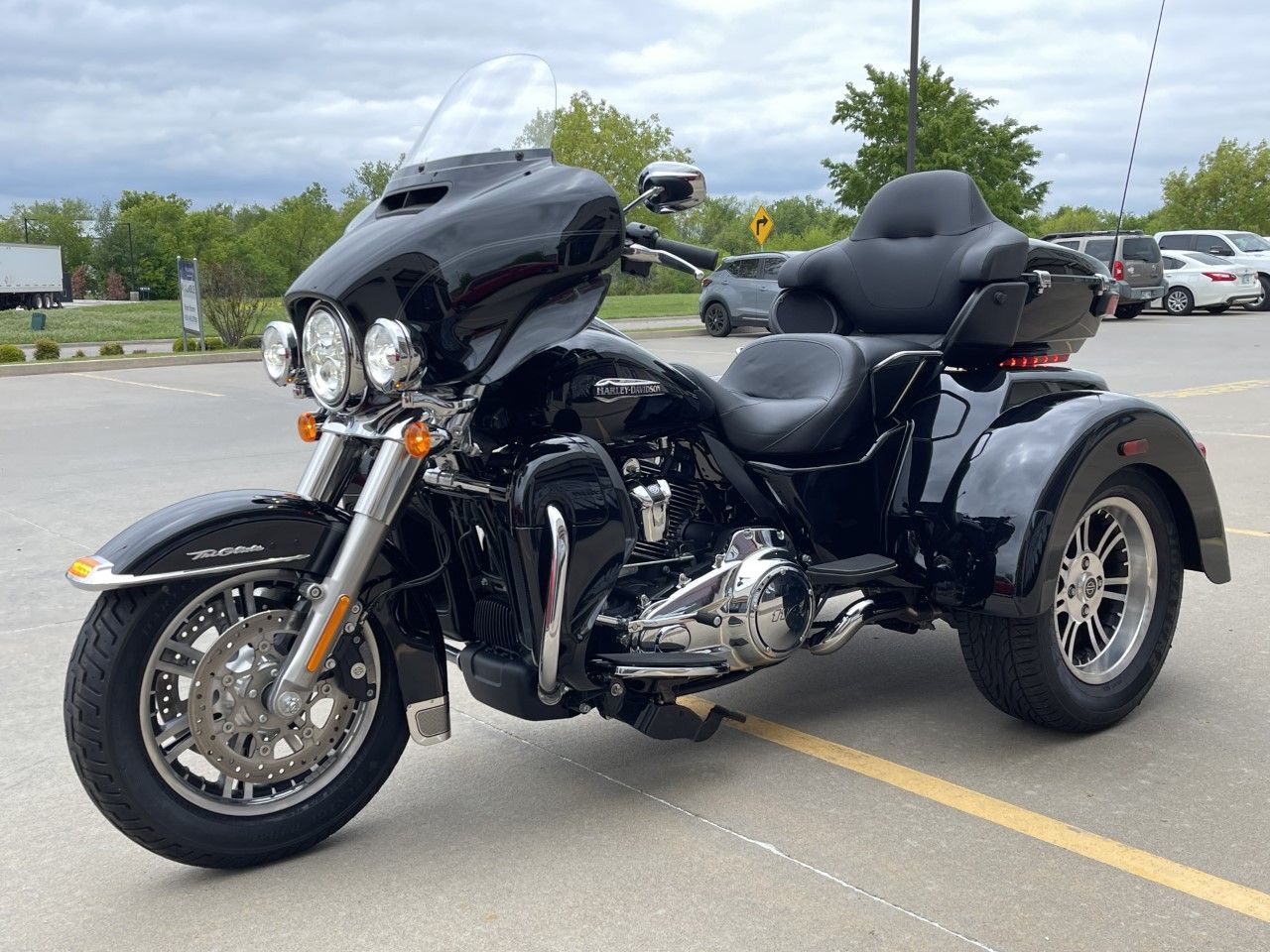 2019 Harley-Davidson Tri Glide® Ultra in Norman, Oklahoma - Photo 4