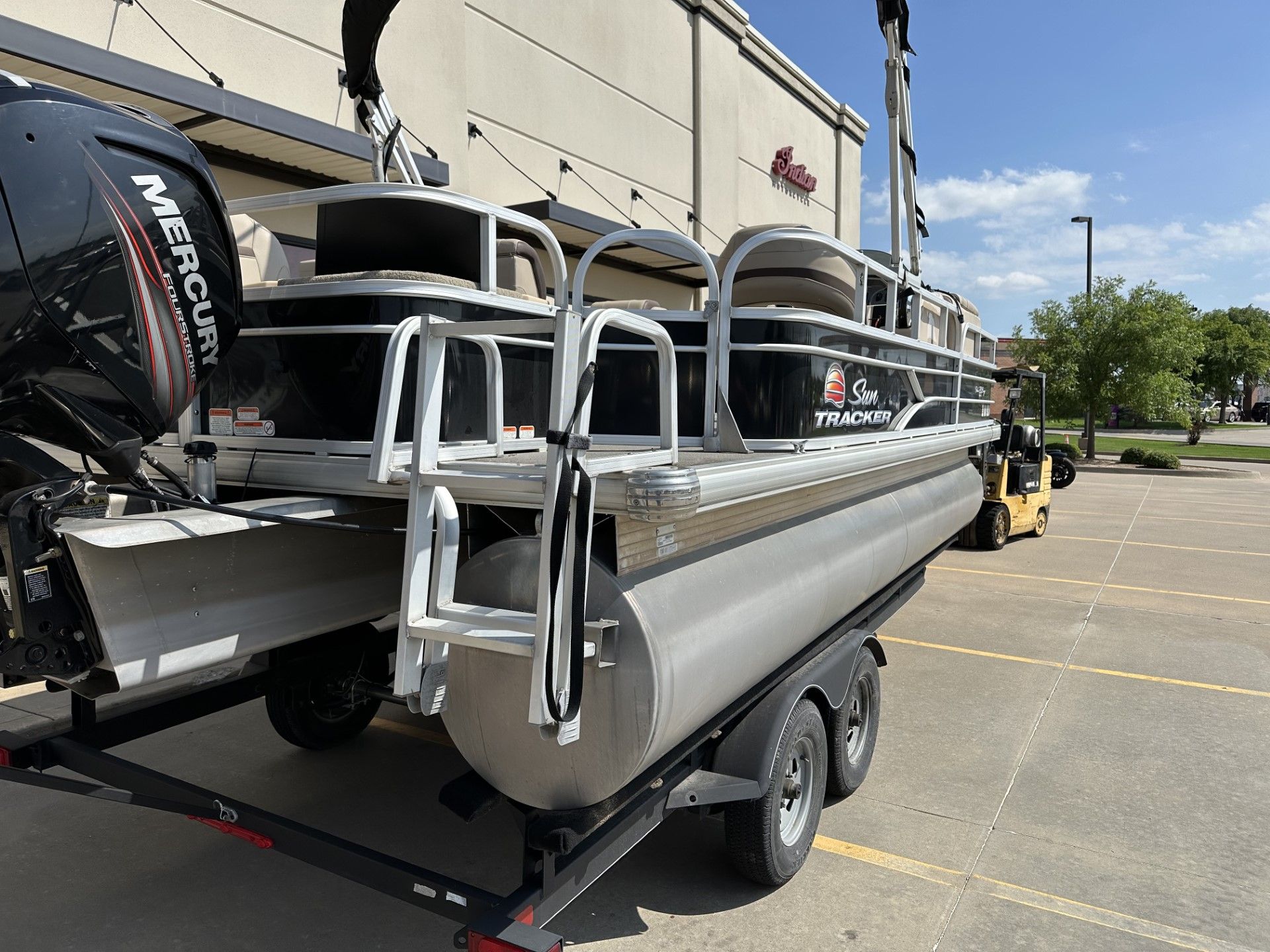2018 Sun Tracker FISHIN' BARGE® 20 DLX in Norman, Oklahoma - Photo 8