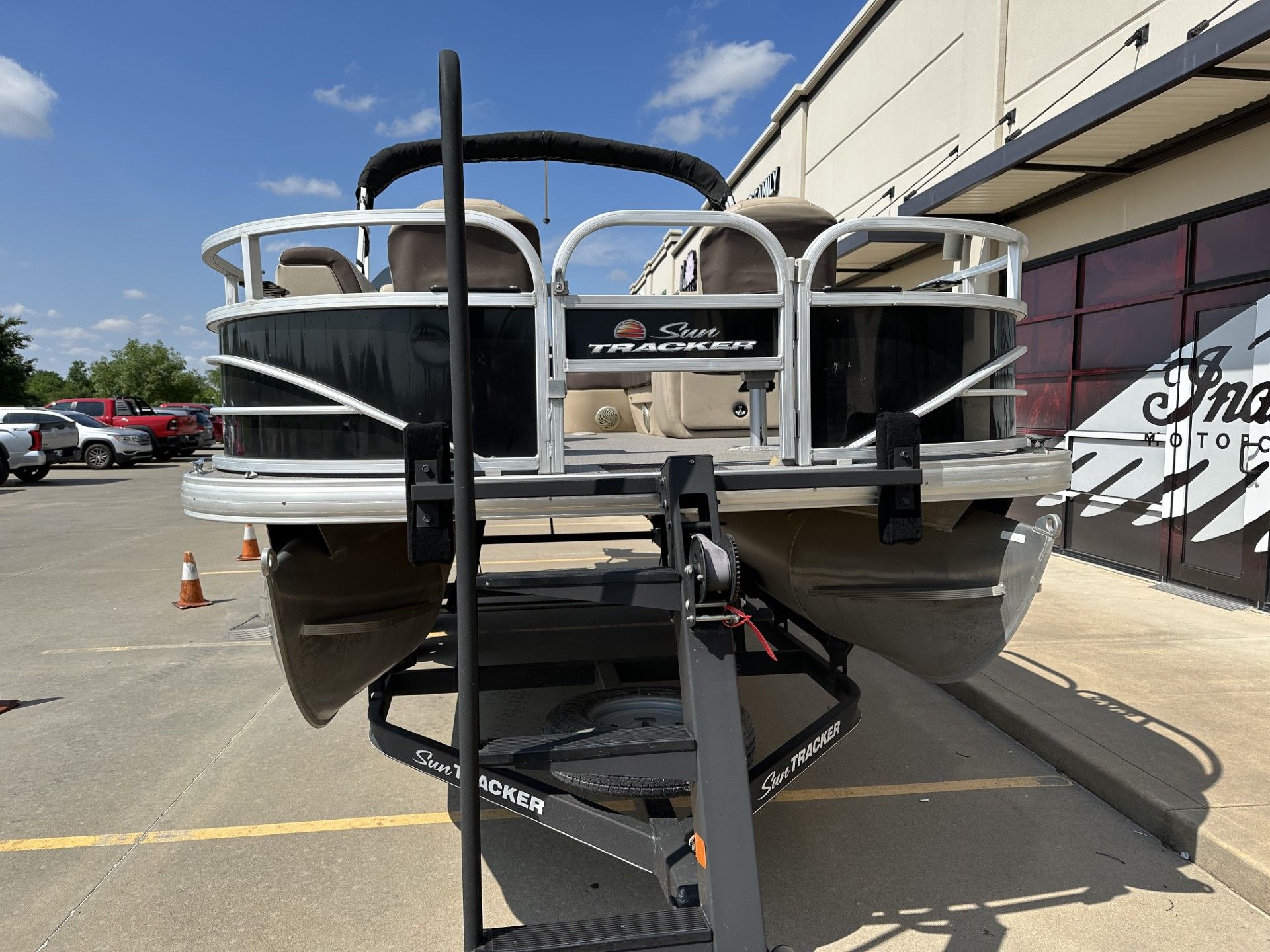 2018 Sun Tracker FISHIN' BARGE® 20 DLX in Norman, Oklahoma - Photo 3