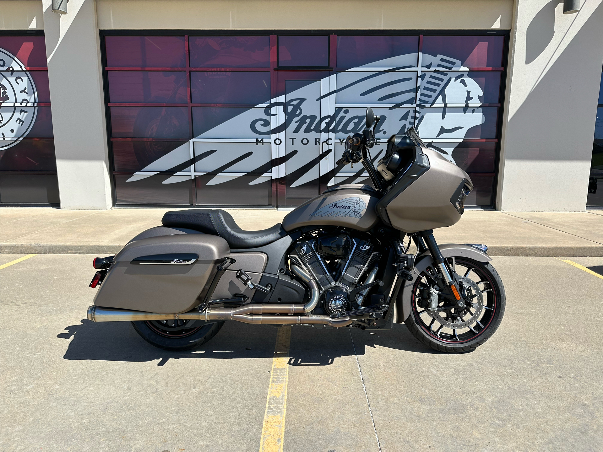 2021 Indian Motorcycle Challenger® Dark Horse® in Norman, Oklahoma - Photo 1