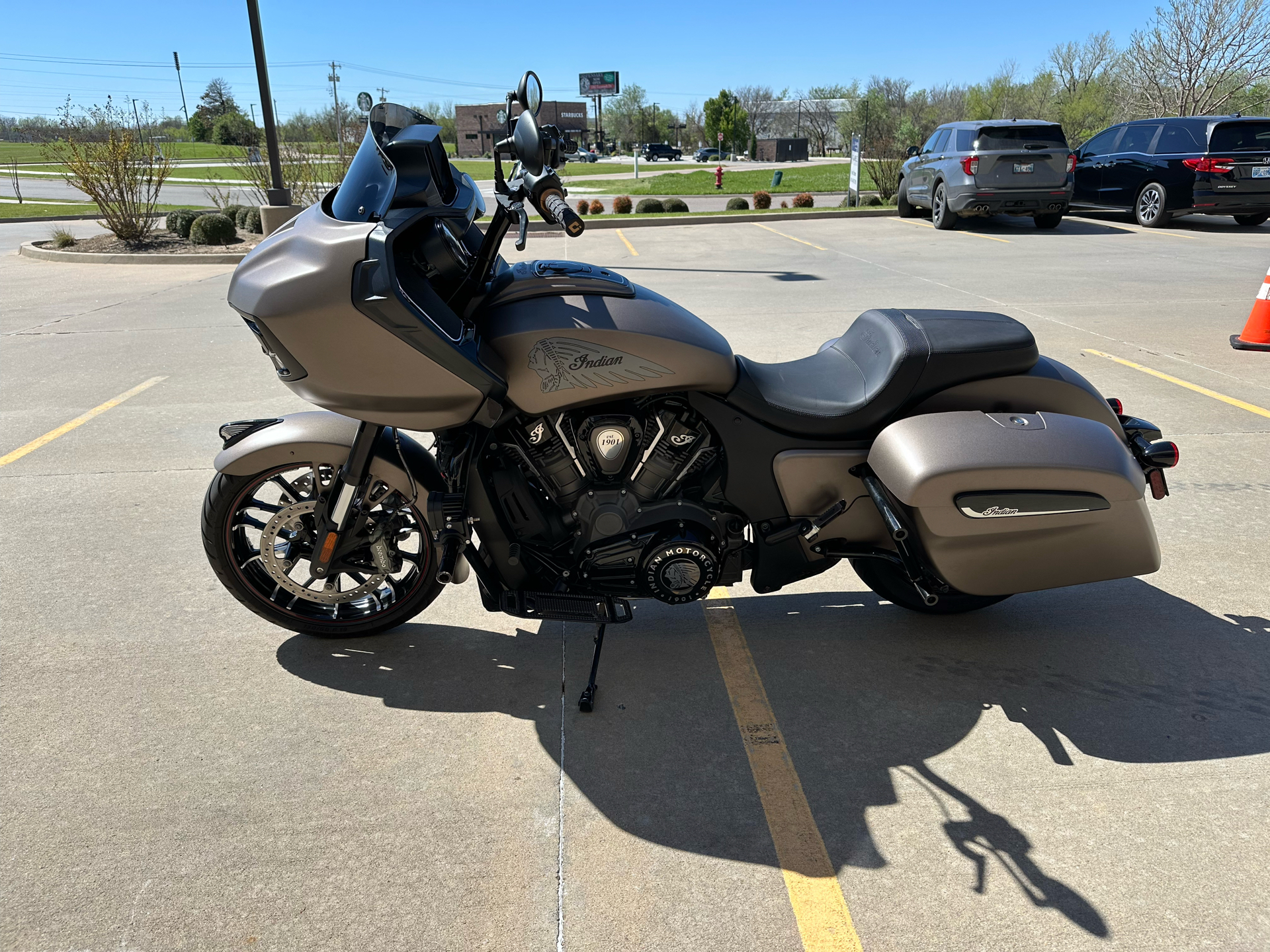 2021 Indian Motorcycle Challenger® Dark Horse® in Norman, Oklahoma - Photo 8